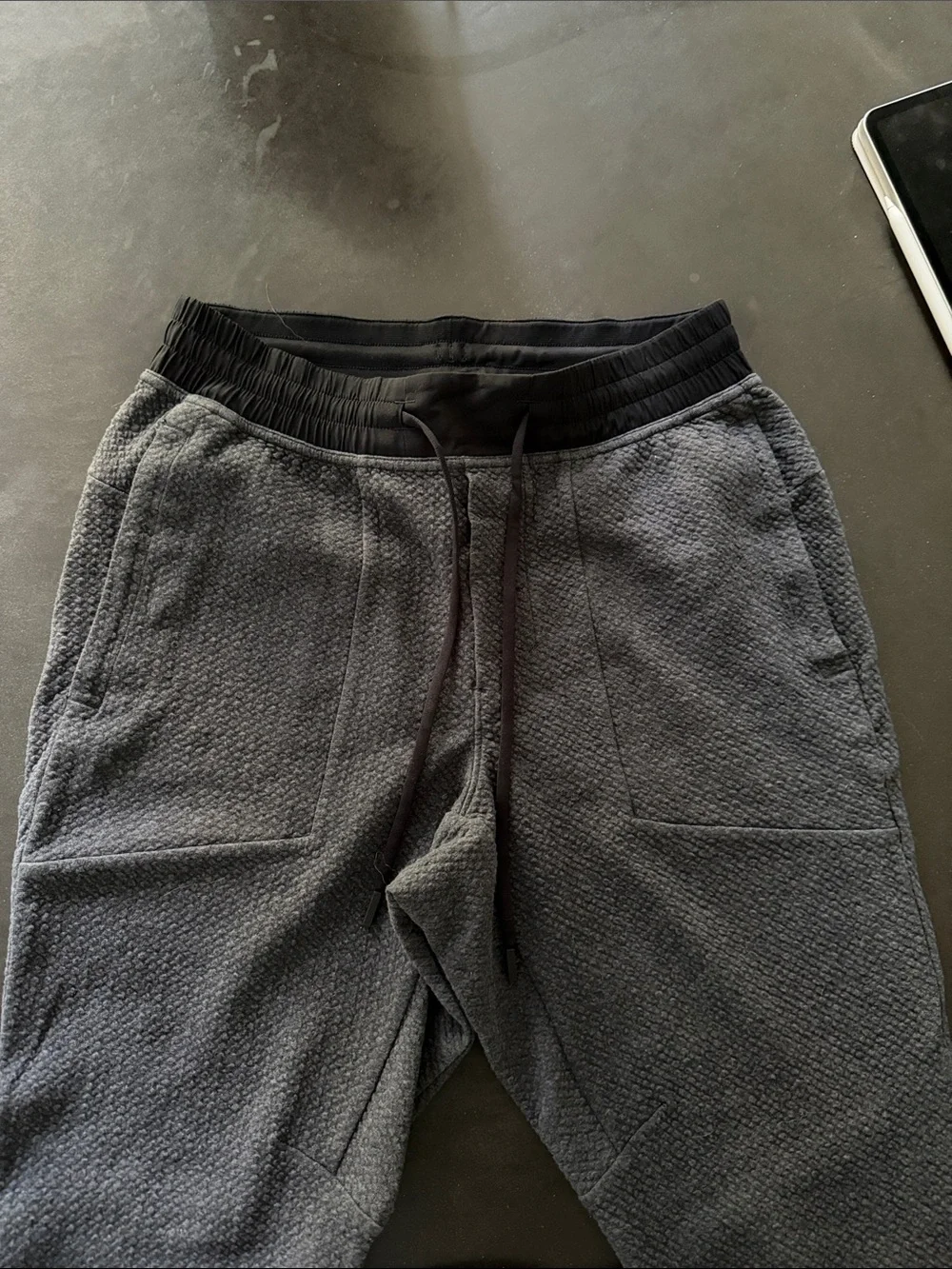 Lululemon - Textured Gray Jogger Sweatpants